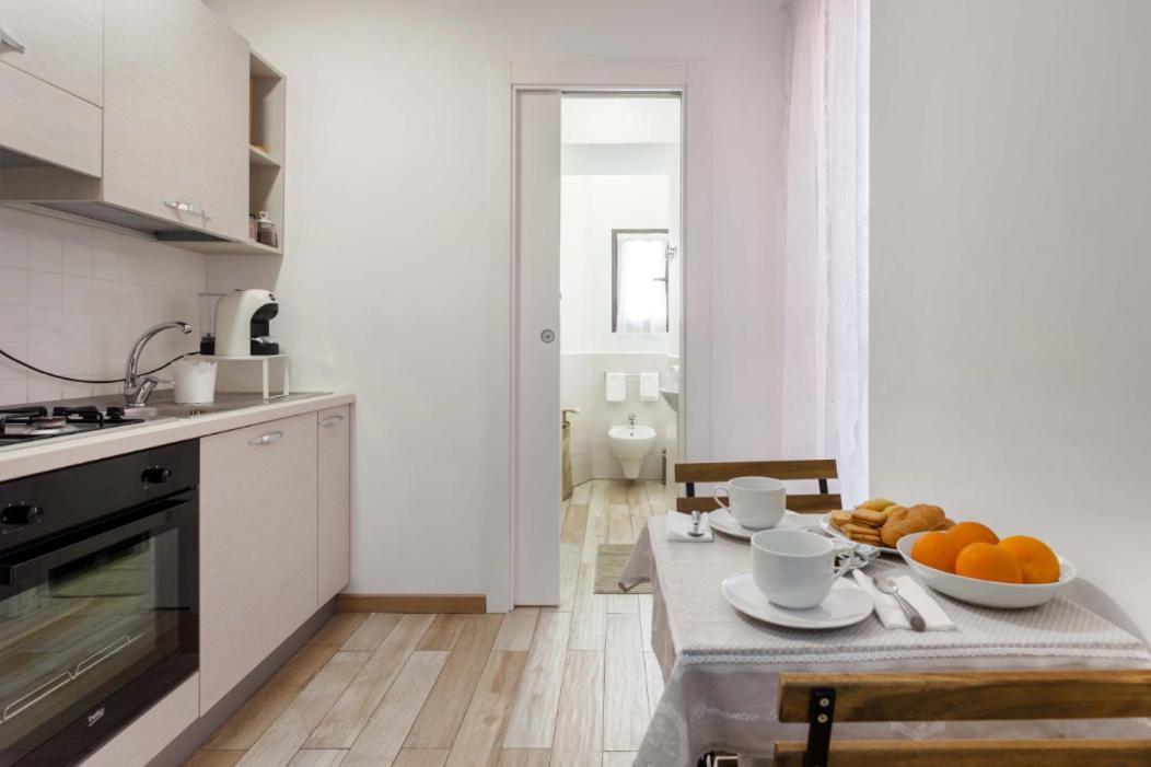 Centre Apartment Grotte Bianche 2 Катанія Екстер'єр фото